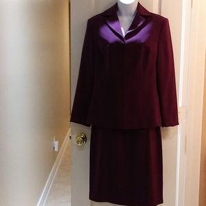 Elegant Women's Burgundy Jacket and Skirt Set